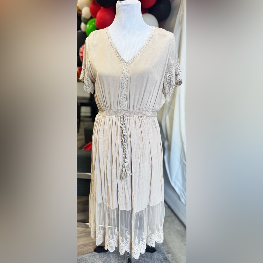 Women's Boho Lace Maxi Dress In‎ Size Large NWOT L Love